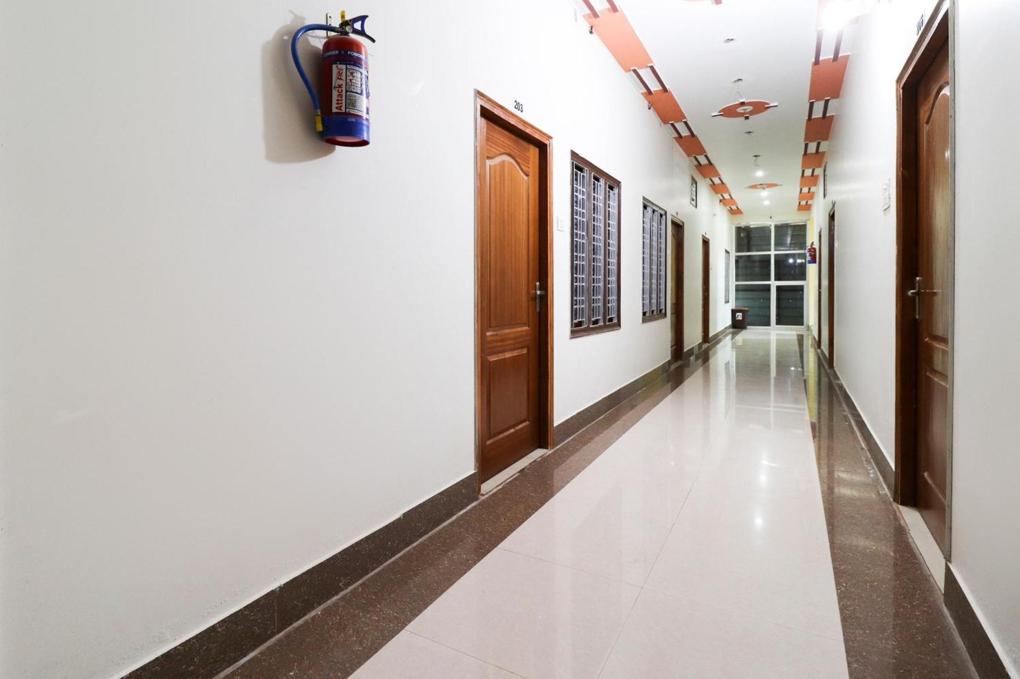 Hotel O Moon Light Roorkee Esterno foto