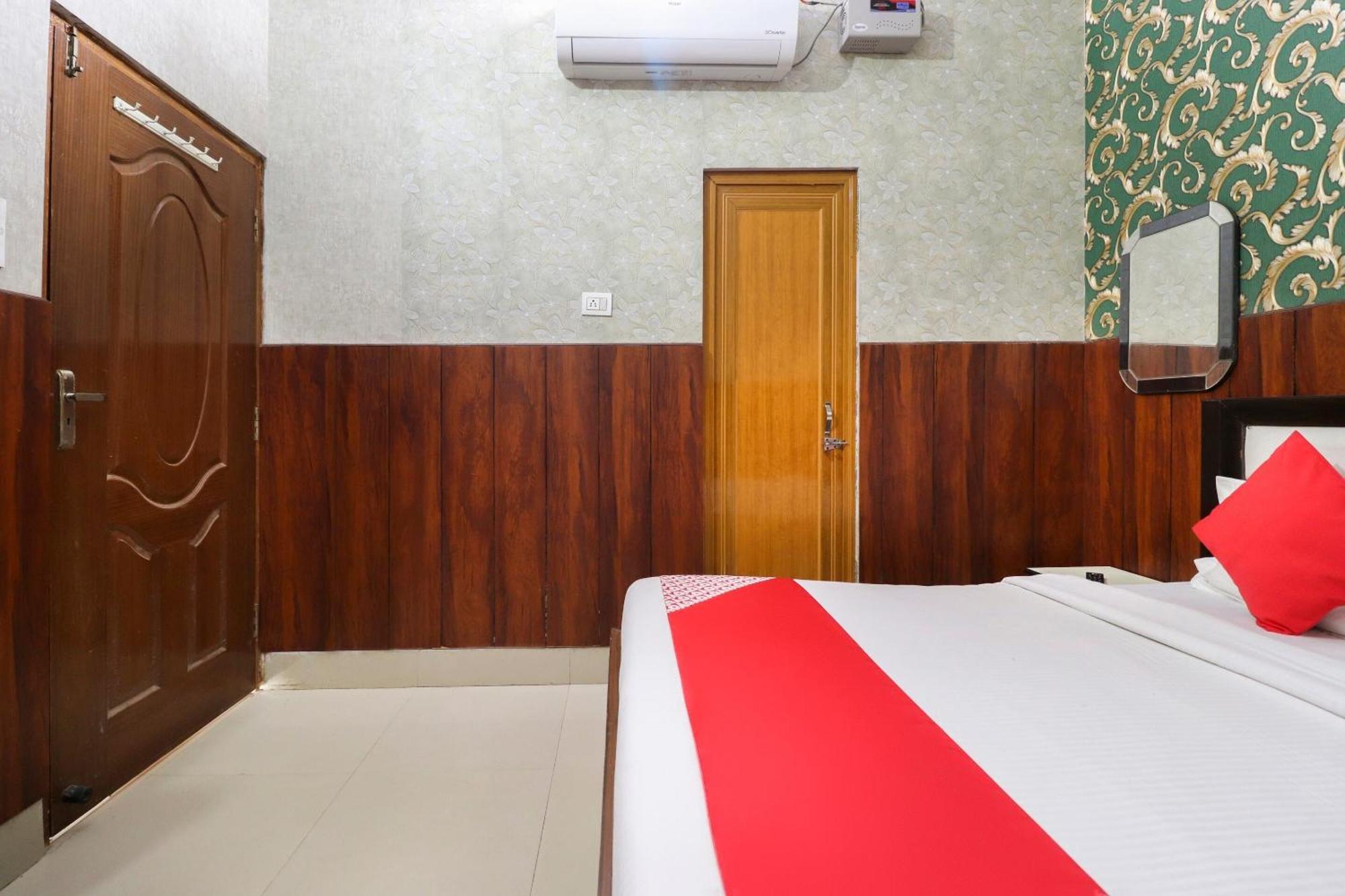 Hotel O Moon Light Roorkee Esterno foto