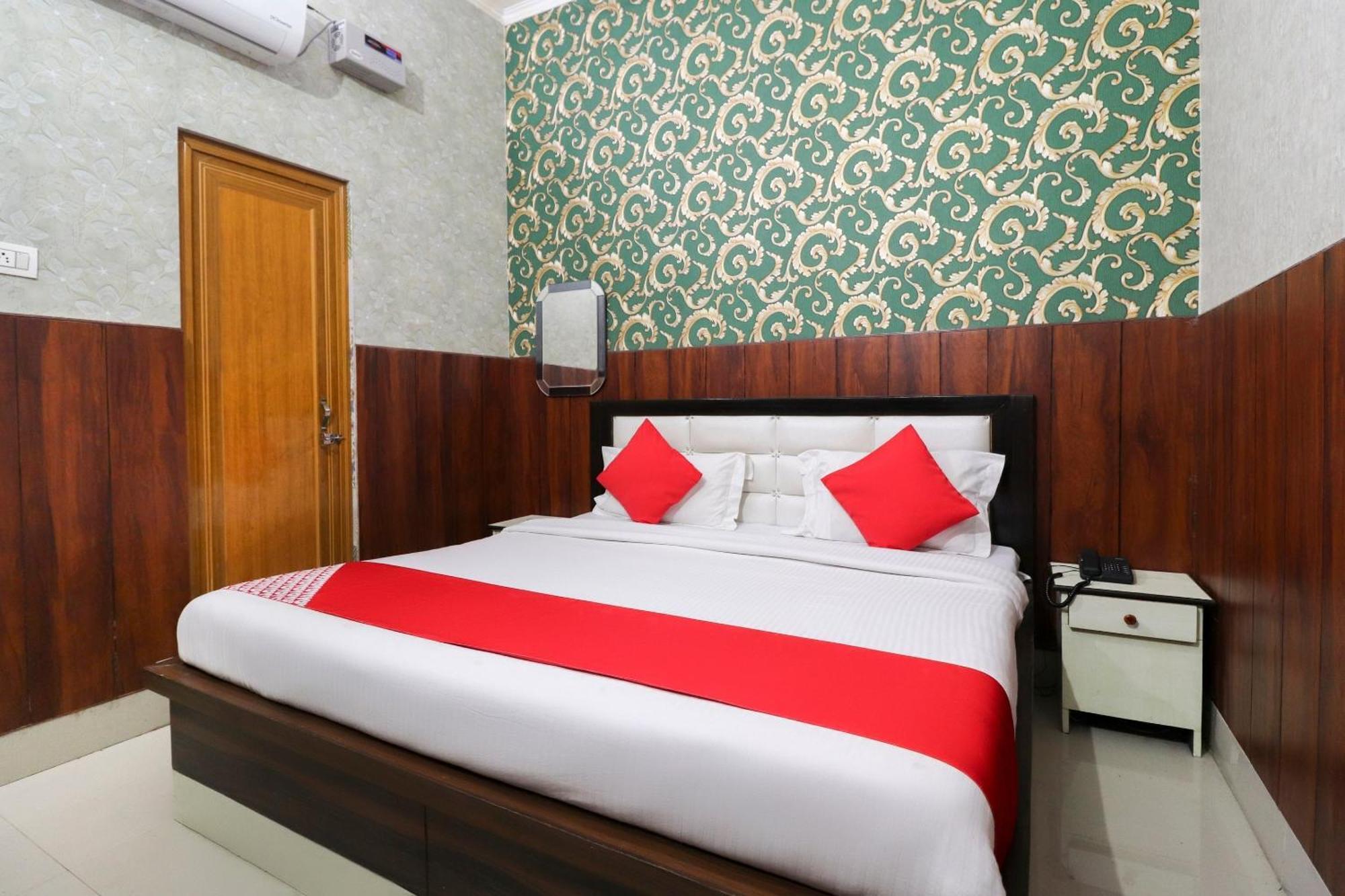 Hotel O Moon Light Roorkee Esterno foto