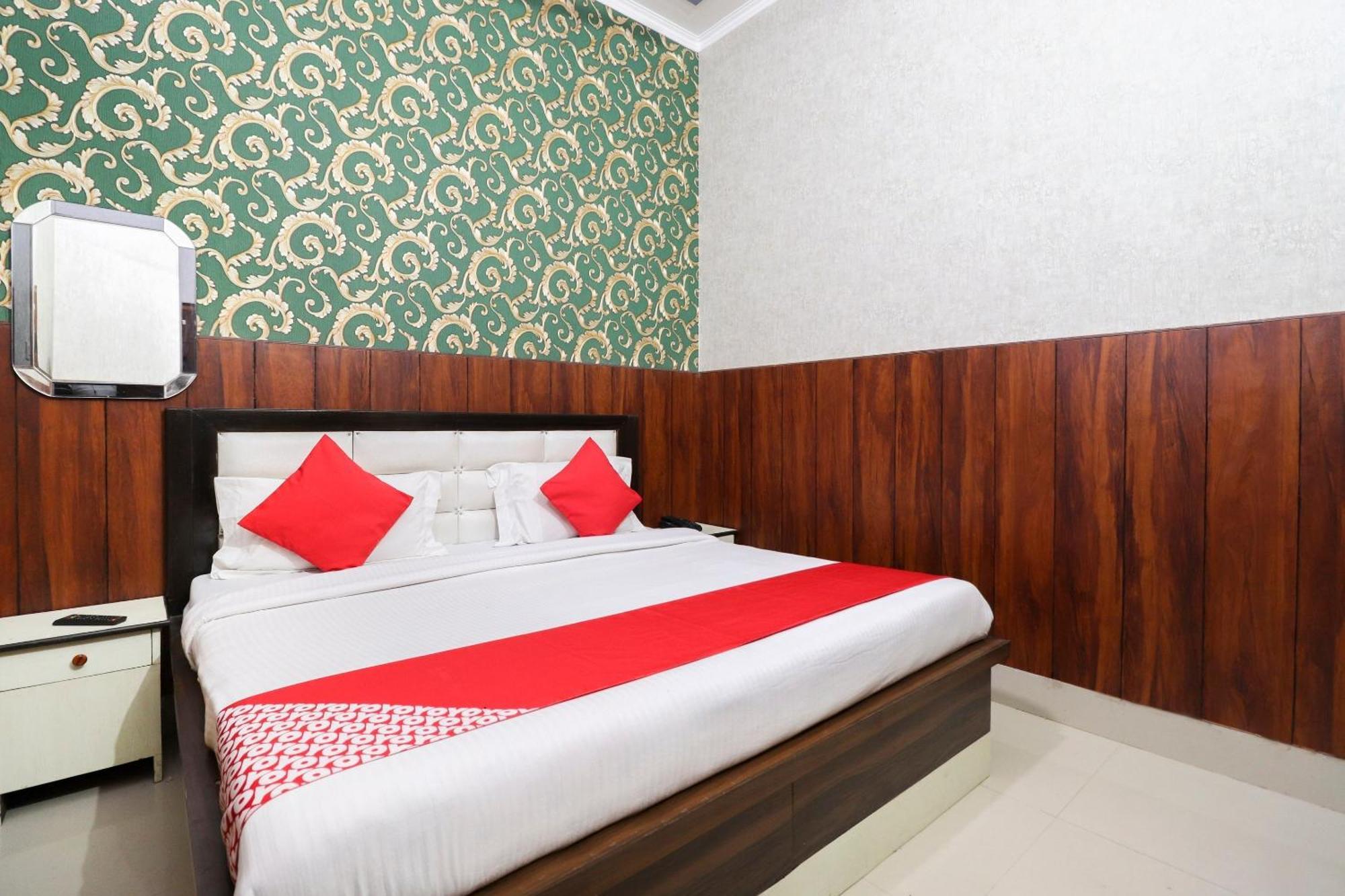 Hotel O Moon Light Roorkee Esterno foto